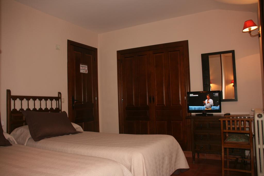 Hotel Olimpia Albarracin Luaran gambar